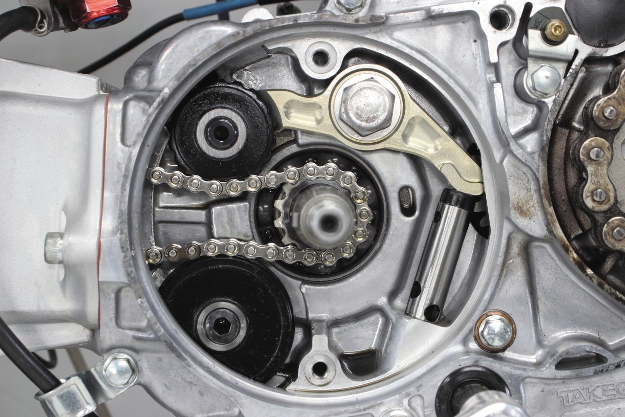 camshaft chain tensioner