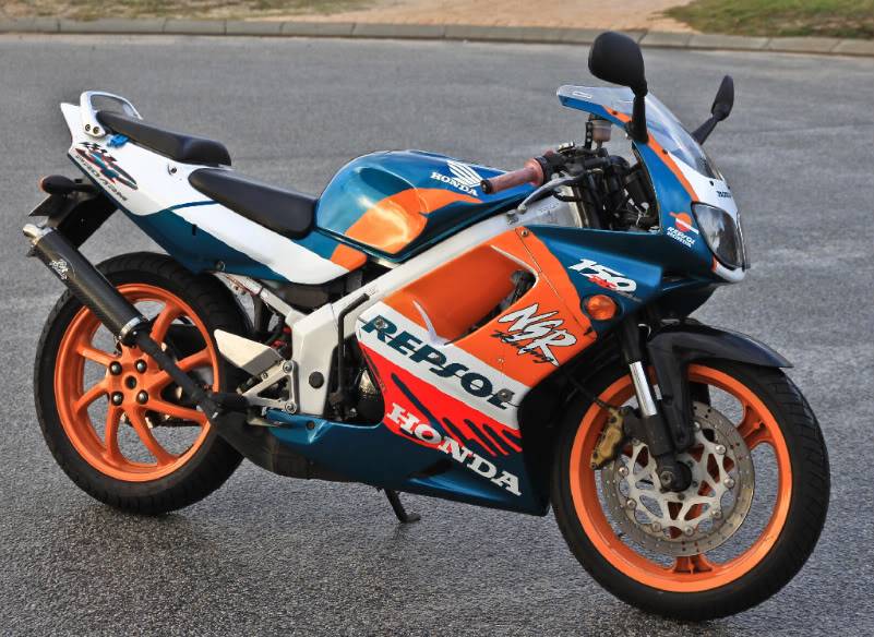 Custom HONDA NSR150 from all around the world - Webike