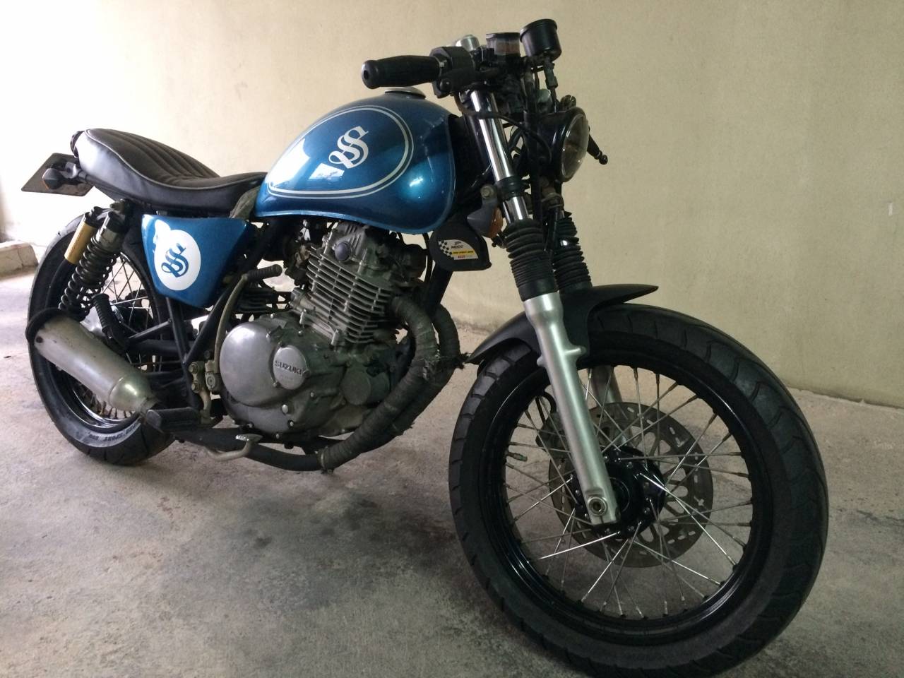 Suzuki st250 Custom