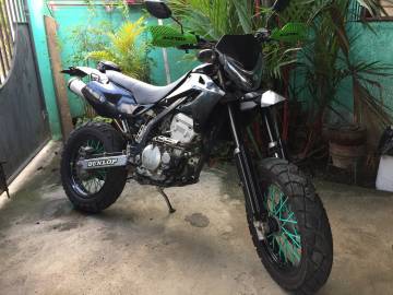 Customer S Motorcycle No Name S Kawasaki D Tracker Custom Webike