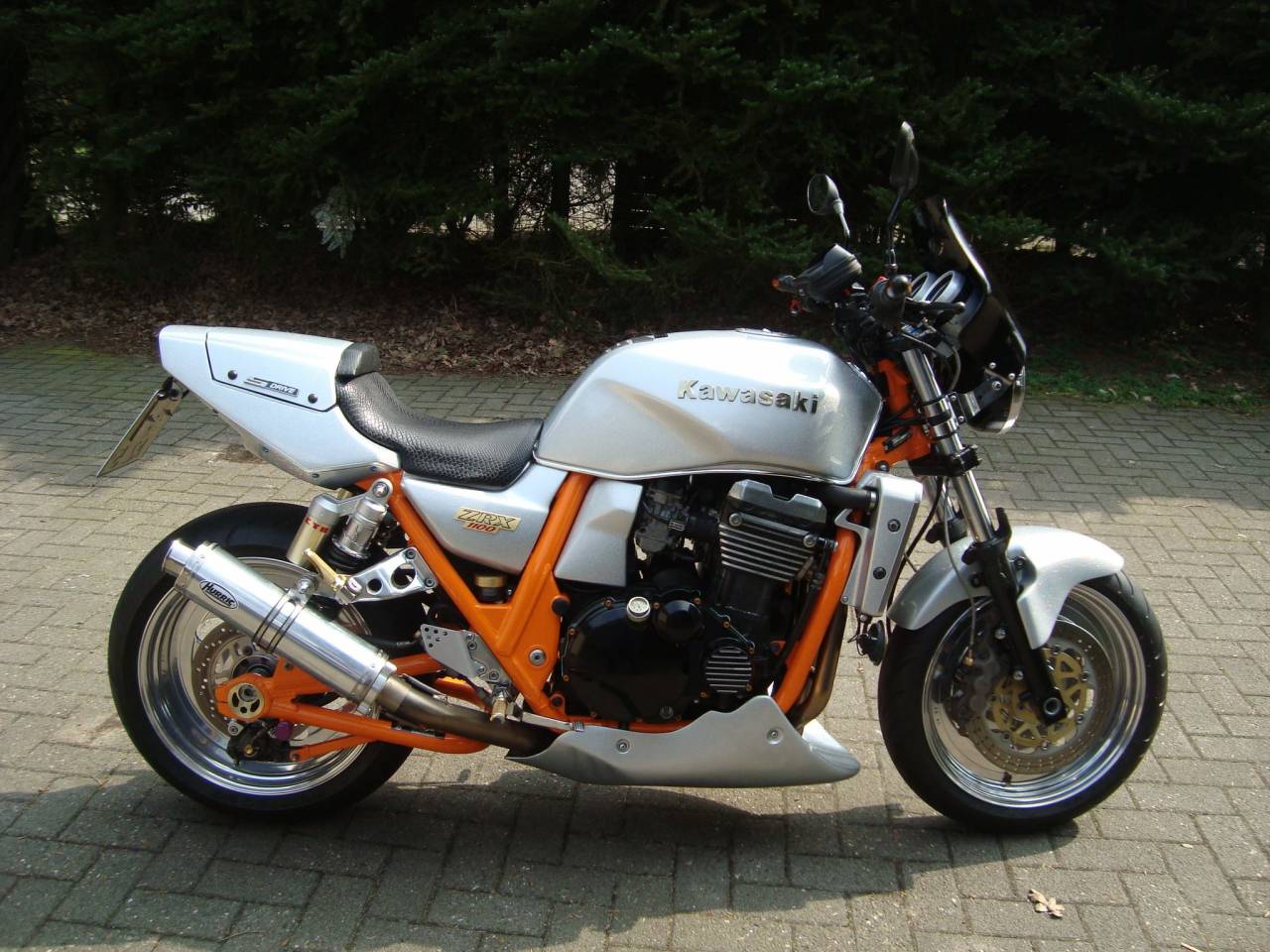 Customer's Motorcycle: ZRx 1100's KAWASAKI ZRX1100 Custom - Webike