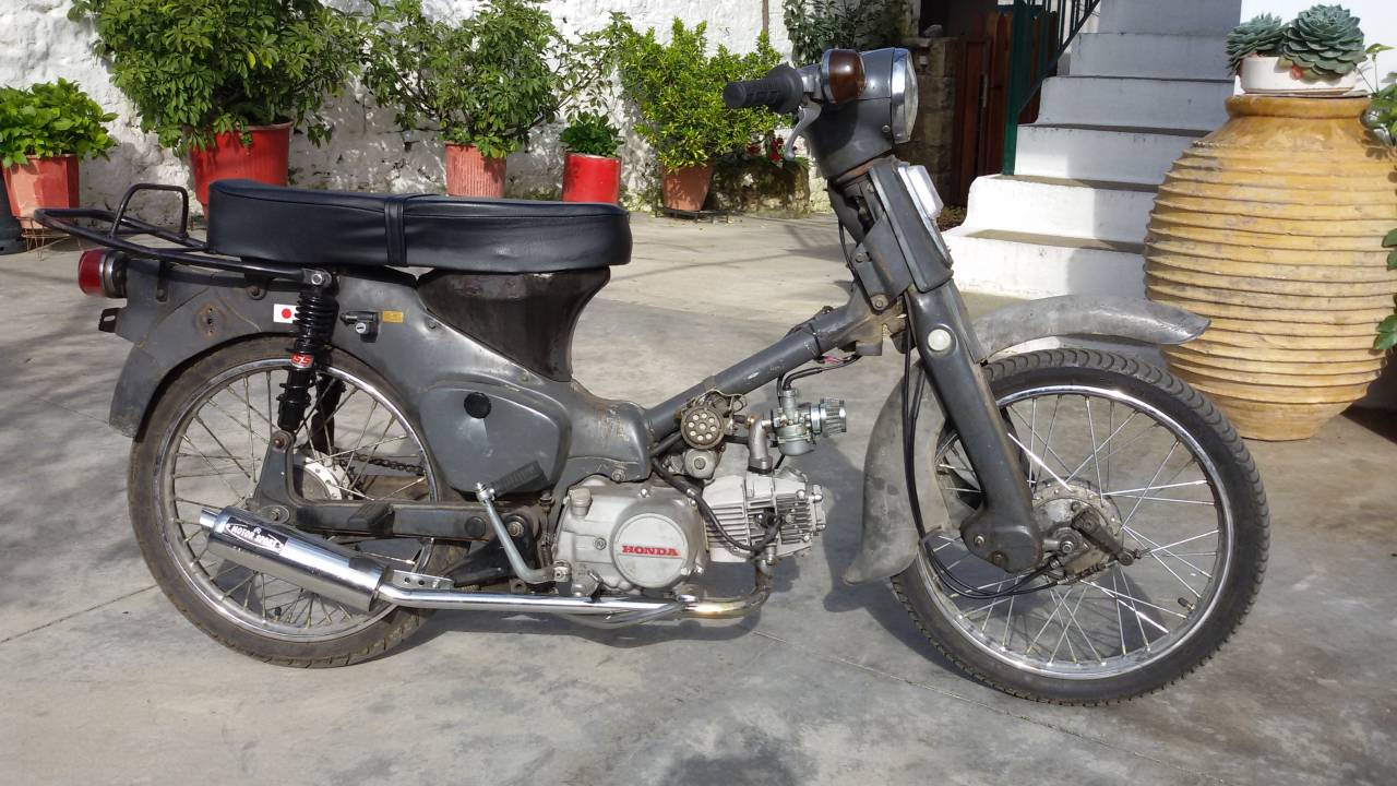 Customer's Motorcycle: Pol's HONDA SUPER CUB 50 (C50) Custom - Webike
