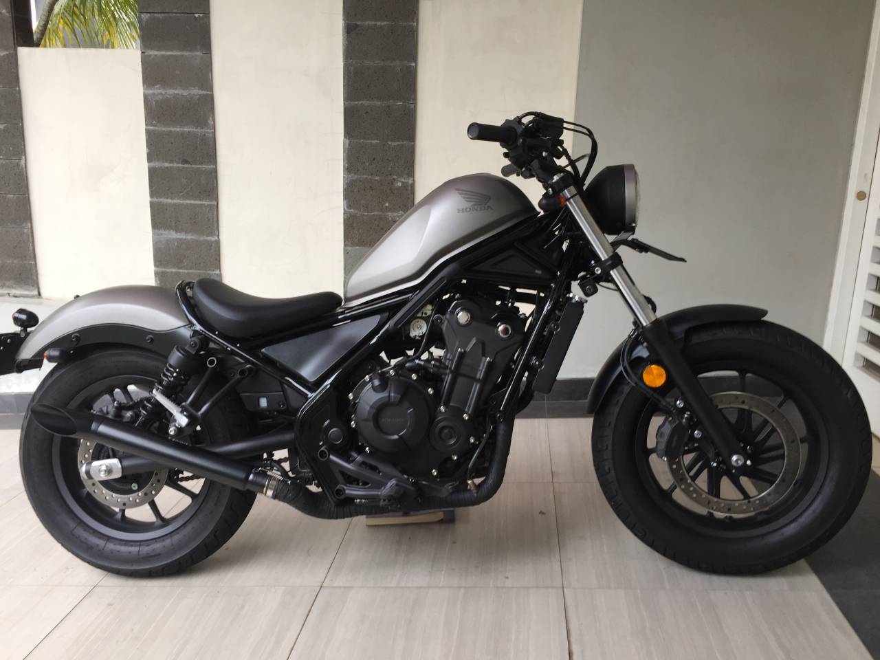 Customer's Motorcycle: Addy Lim's HONDA Rebel 500 Custom - Webike