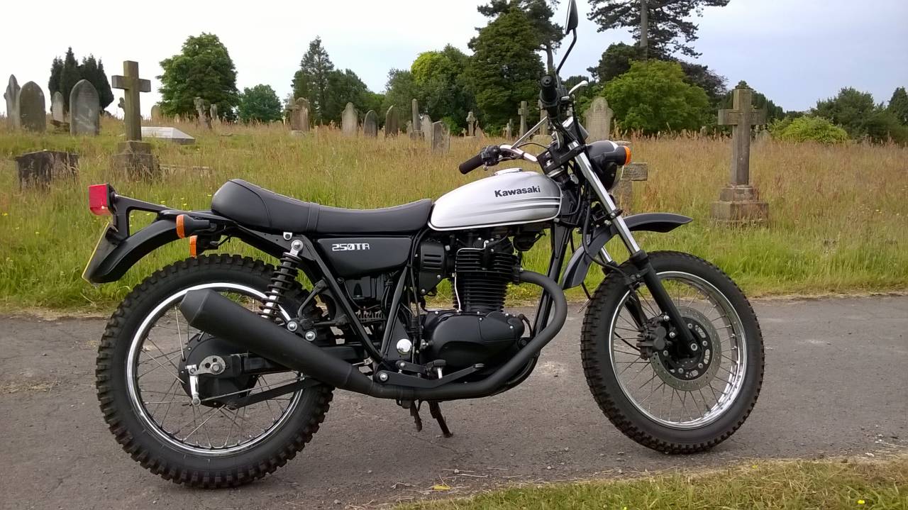 kawasaki tr250 scrambler