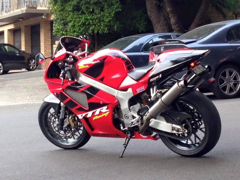 RVT 1000 rc51