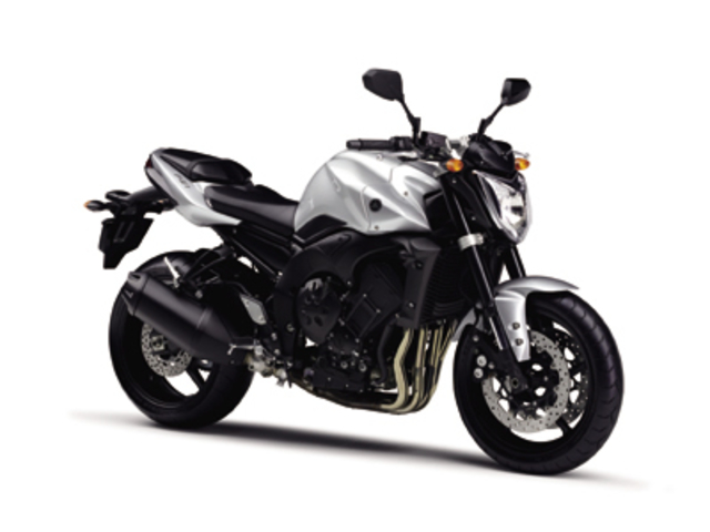 N 2010 n 2010. Fz1 Yamaha в движении. Yamaha fz1 n технические характеристики. Fz1 Yamaha характеристики. Ямаха fz1 n технические характеристики габариты.