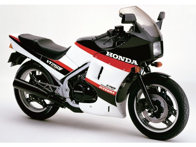Honda Vt250f Integra 1987年 車型首頁 最新消息 相關評論 適用配備及改裝一覽 Webike摩托百貨