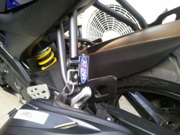 helmet lock for r15 v3